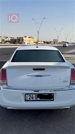 كرايسلر 300